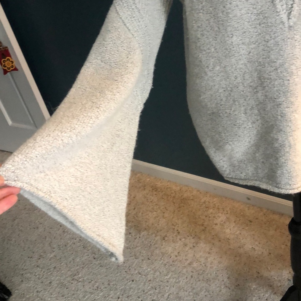 Sweater - Picture 2 of 5